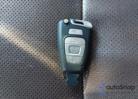 2011 Hyundai Veracruz Limited z USA, uszkodzony, nr VIN KM8NU4CC5BU176766